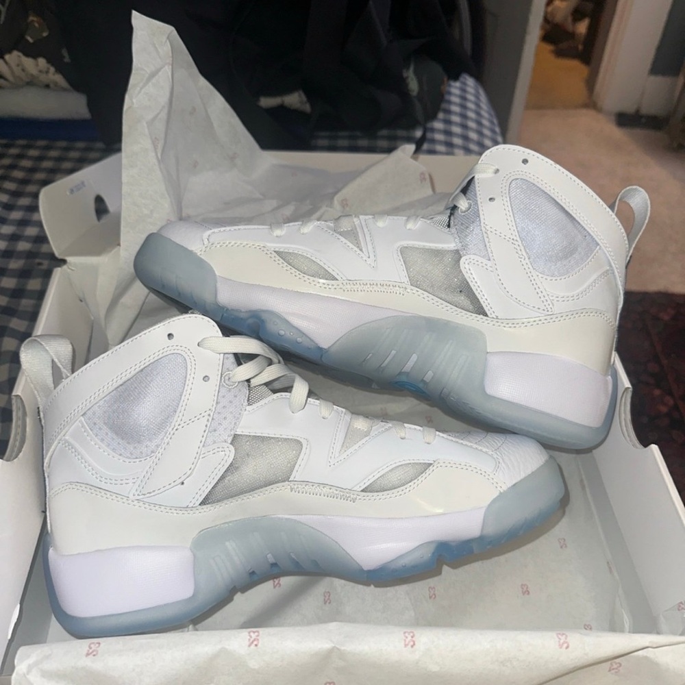 Jordan Jumpman Two Trey DO1925 104 White and Gray High-Top Sneakers